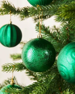 WeRChristmas Shatterproof Baubles^Christmas Green Shatterproof Baubles, 16 Pack, 8 Cm