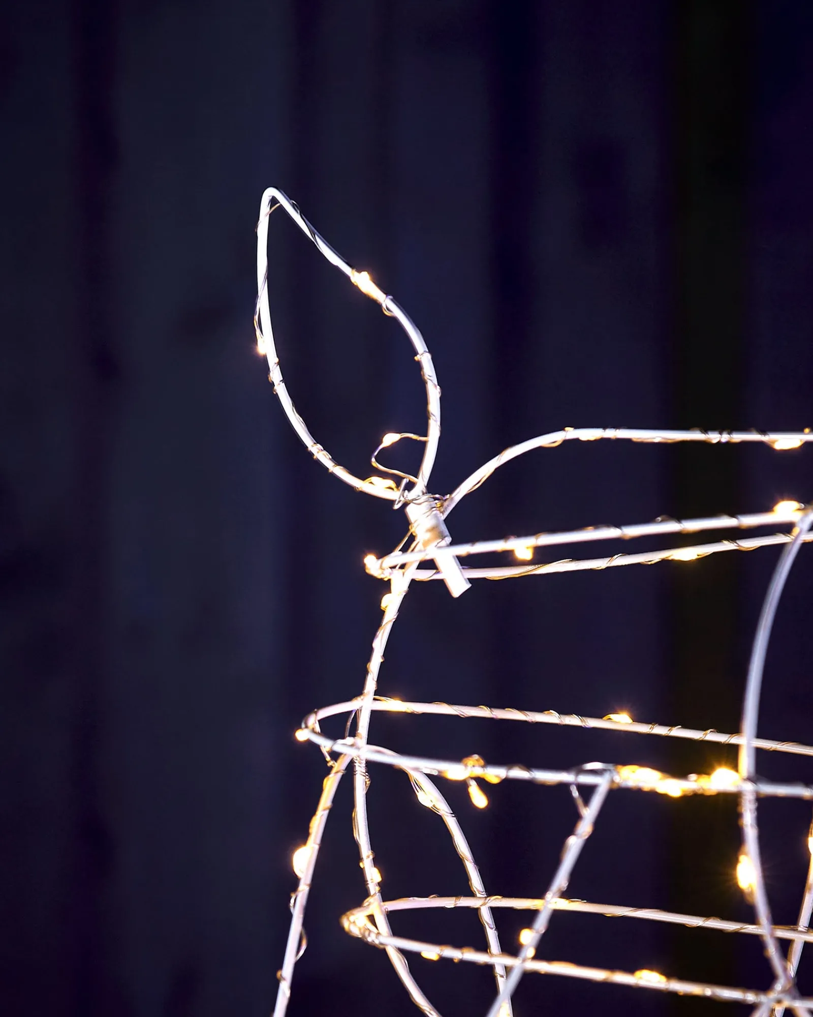 WeRChristmas Outdoor Lighted Reindeer^3D Grazing Reindeer Silhouette, 81 Cm