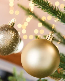 WeRChristmas Shatterproof Baubles^Gold Shatterproof Baubles, 42 Pack, 6 Cm