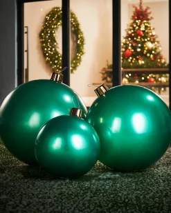 WeRChristmas Inflatables|Outdoor Inflatable Baubles^Inflatable Christmas Bauble, Green, 66 Cm
