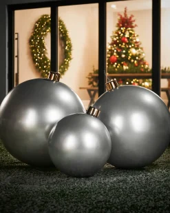 WeRChristmas Inflatables|Outdoor Inflatable Baubles^Inflatable Christmas Bauble, Silver, 76 Cm