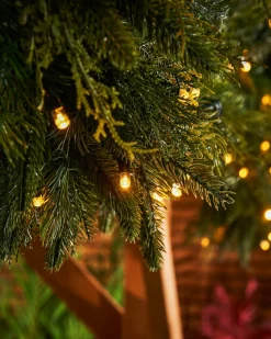 WeRChristmas Link Pro|Plain Garlands^LINK PRO Connectable Pre-Lit Natural Fir Garland, 3 M