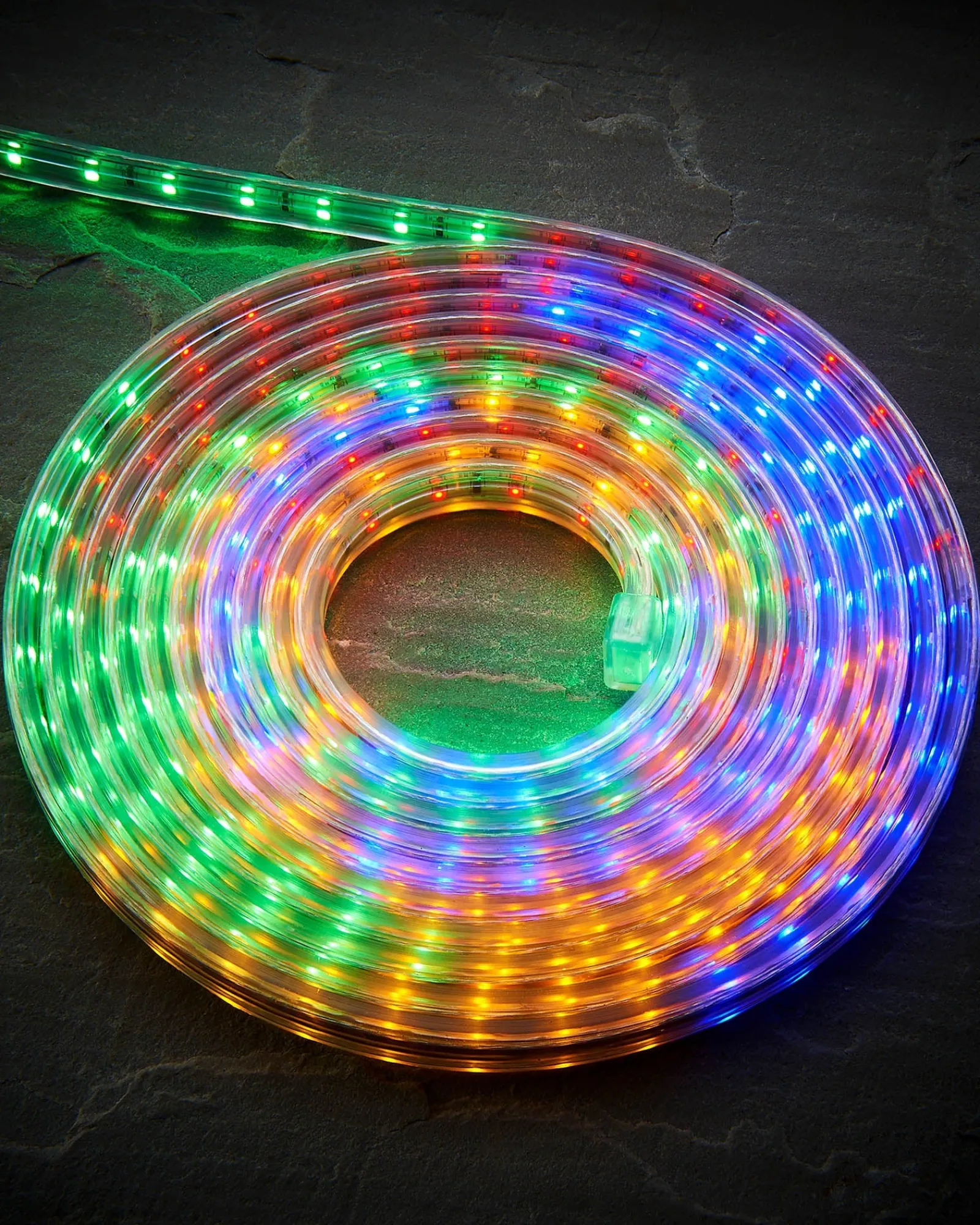 WeRChristmas Link Pro|Connectable Lights^LINK PRO Strip Light, Made To Measure, Multi Colour