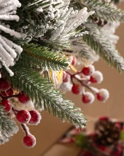 WeRChristmas Decorated Wreaths|Pre Lit Wreaths^Pre-Lit Extra Thick Mixed Pine Snow Flocked Wreath, Pinecones & Berries, 76 Cm