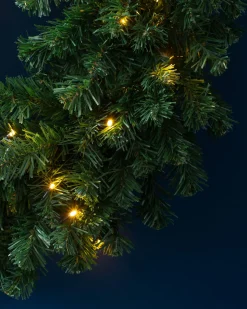 WeRChristmas Plain Wreaths|Pre Lit Wreaths^Pre-Lit Extra Thick Wreath, 76 Cm