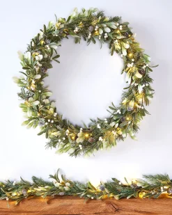 WeRChristmas Decorated Wreaths|Pre Lit Wreaths^Pre-Lit Frosted Mistletoe Wreath, 76 Cm