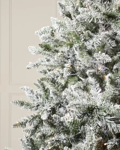 WeRChristmas Snow Flocked Christmas Trees|Pre Lit Christmas Trees^Pre-Lit Full Bodied Snow Flocked Christmas Tree, 7 Ft