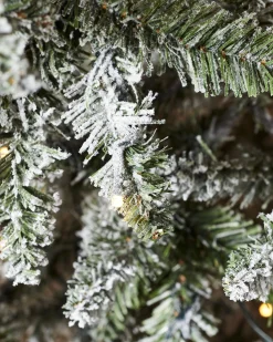 WeRChristmas Snow Flocked Christmas Trees|Pre Lit Christmas Trees^Pre-Lit Full Bodied Snow Flocked Christmas Tree, 7 Ft