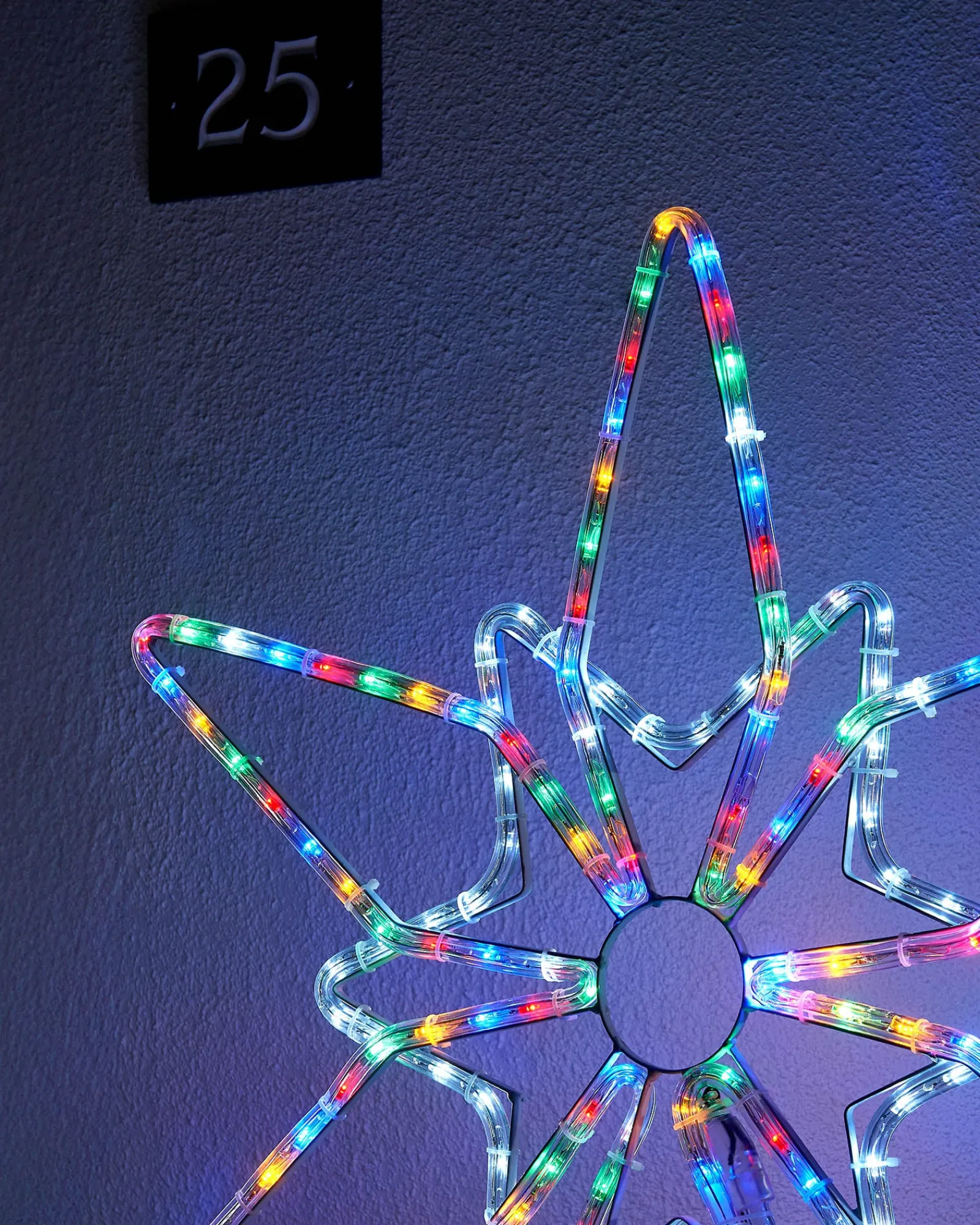 WeRChristmas Festive Star, Snowflake & Sign Lights^Pre-Lit Northern Star Rope Light Silhouette, Multi-Colour, 64 Cm
