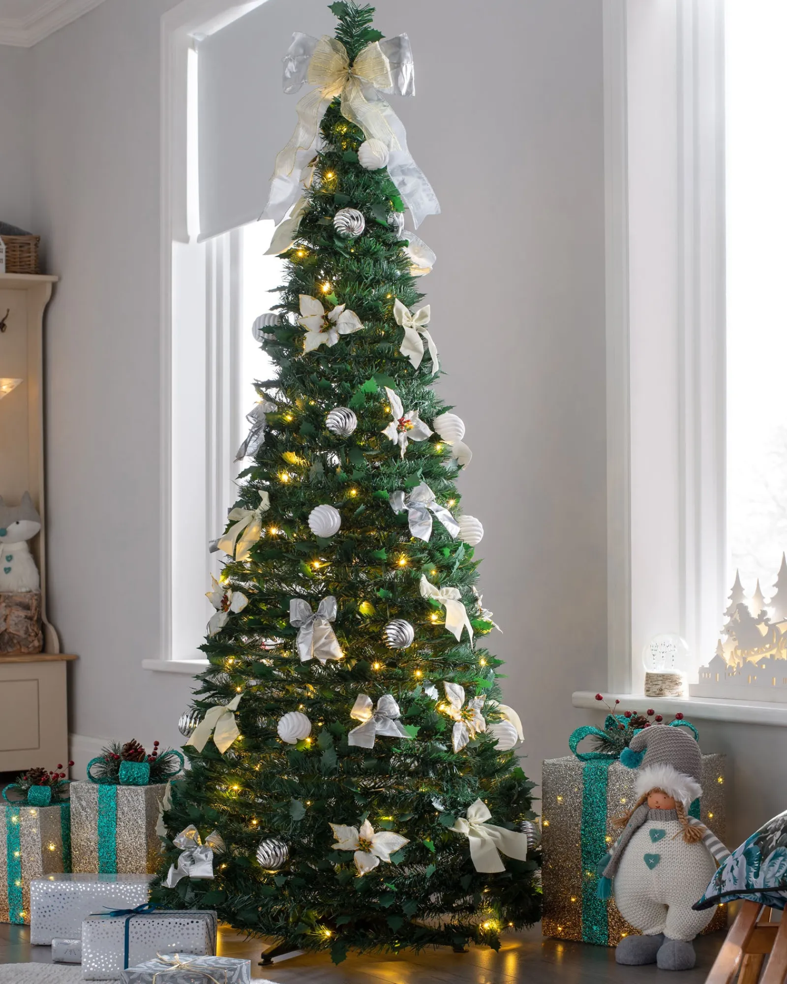 WeRChristmas Budget Christmas Trees|Pre Lit Christmas Trees^Pre-Lit Pop-Up Decorated Christmas Tree, White, 6 Ft