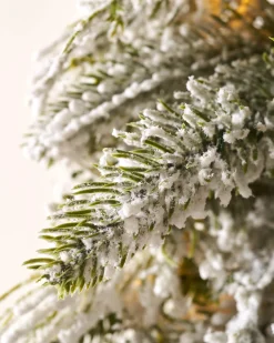 WeRChristmas Extra Large Wreaths|Decorated Wreaths^Pre-Lit Snow Flocked Natural Fir Majestic Wreath, 1.5 M