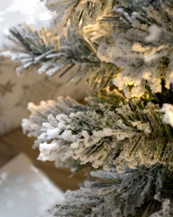 WeRChristmas Budget Christmas Trees|Snow Flocked Christmas Trees^Pre-Lit Snow Flocked Pop-Up Christmas Tree, 5 Ft