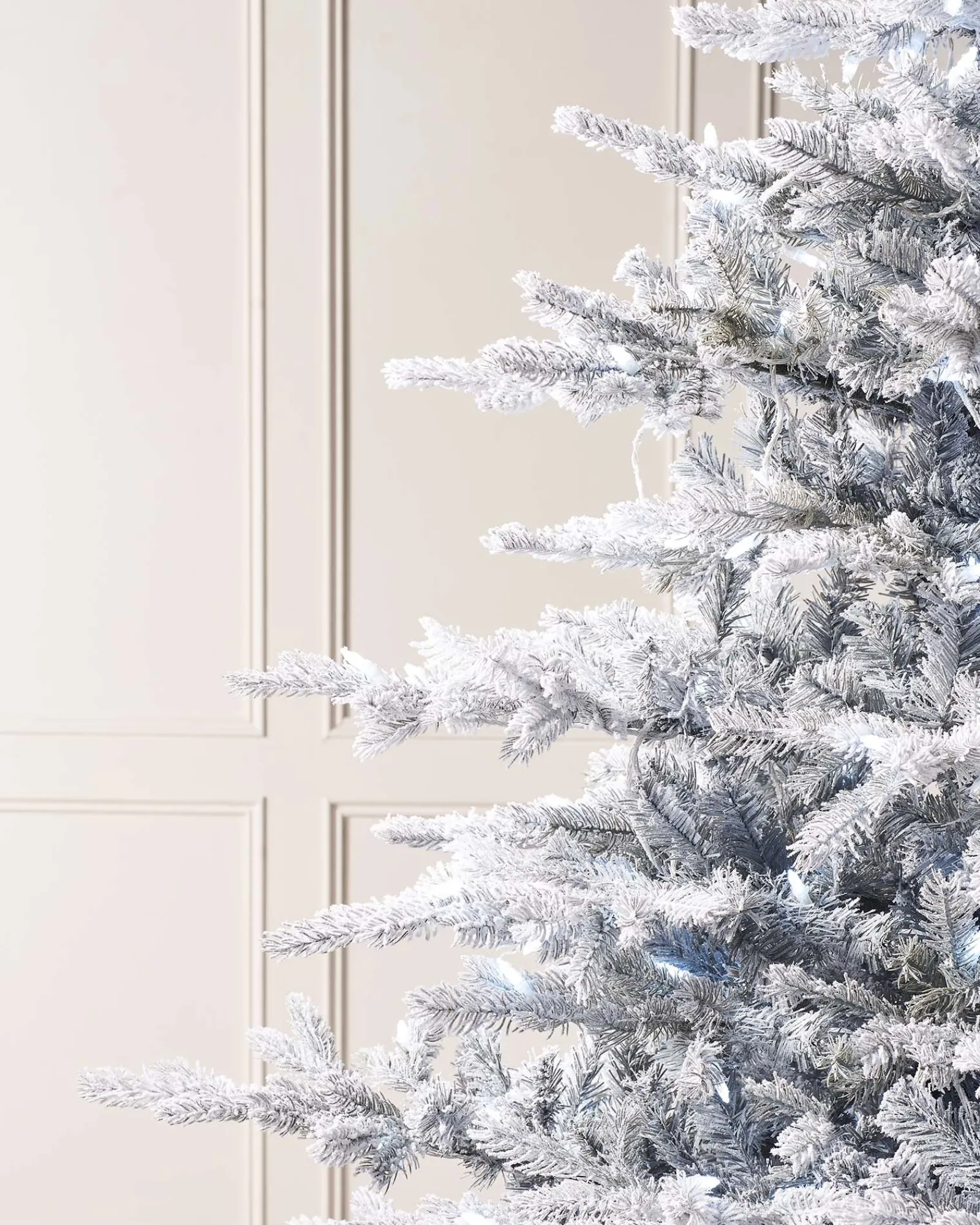 WeRChristmas Snow Flocked Christmas Trees|Pre Lit Christmas Trees^Pre-Lit Snow Flocked Spruce Christmas Tree, 7 Ft