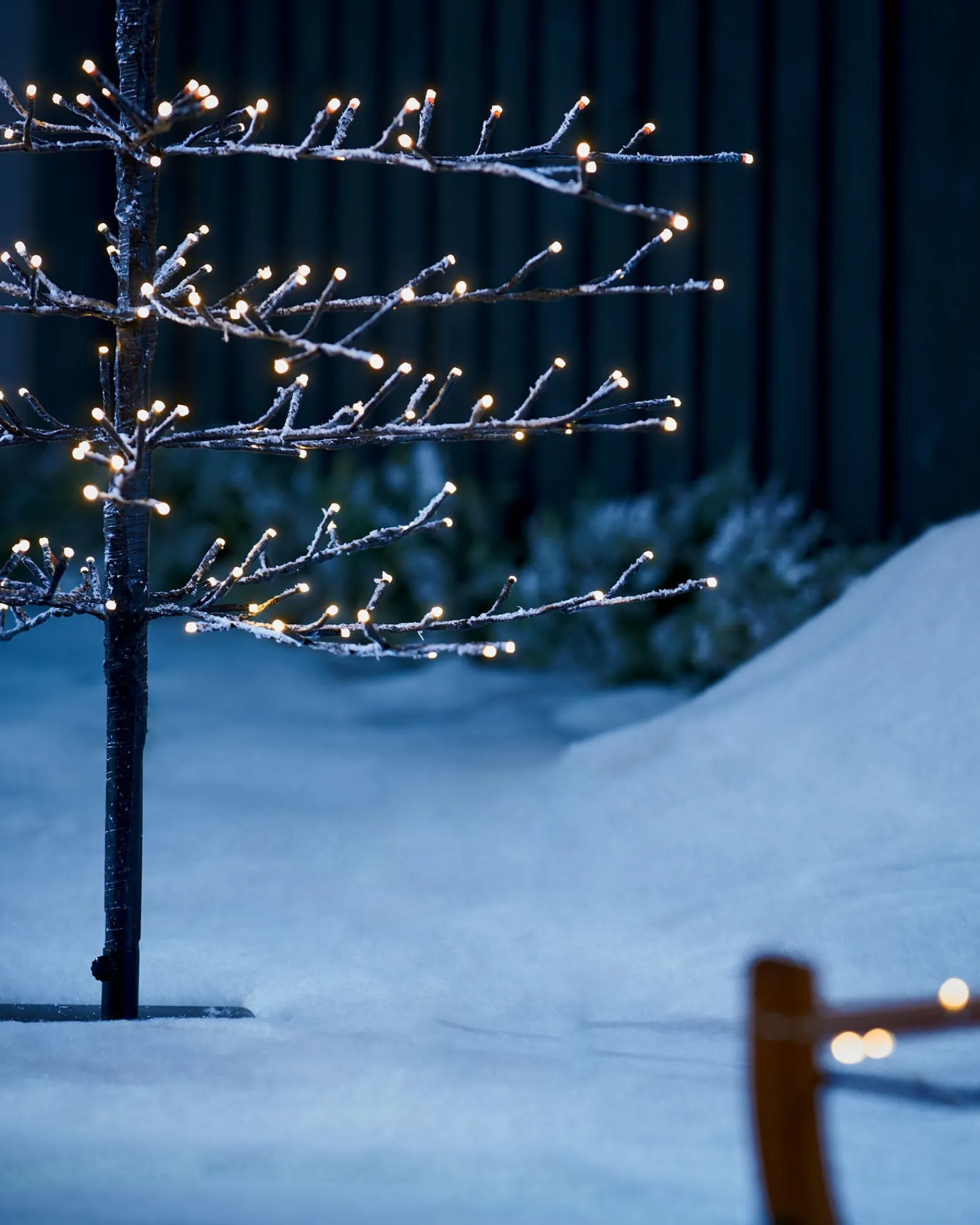 WeRChristmas Tree Silhouettes^Pre-Lit Snow Flocked Twig Tree, 5 Ft