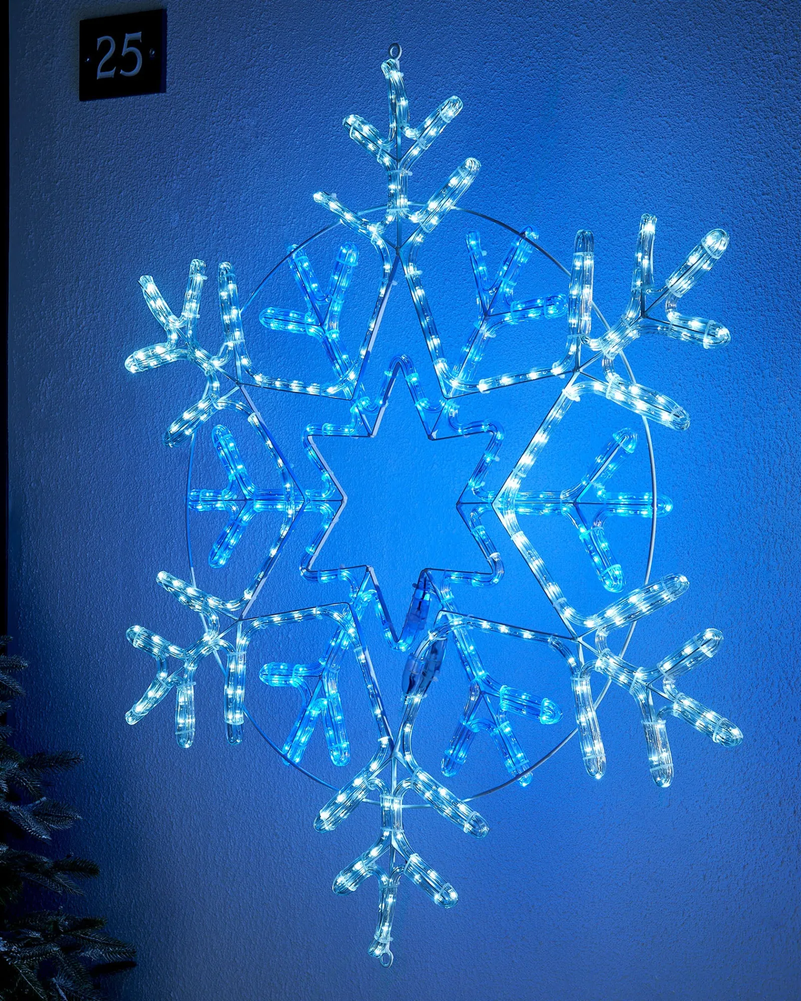 WeRChristmas Festive Star, Snowflake & Sign Lights^Pre-Lit Snowflake Rope Light Silhouette, 90 Cm