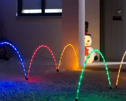 WeRChristmas Pathway Lights^Set Of 8 Pre-Lit Arch Pathway Chasing Lights, 92 Cm