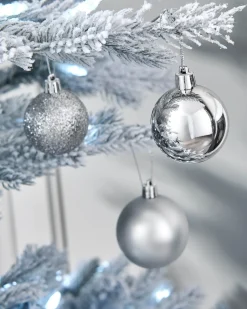 WeRChristmas Shatterproof Baubles^Silver Shatterproof Bauble, 50 Pack